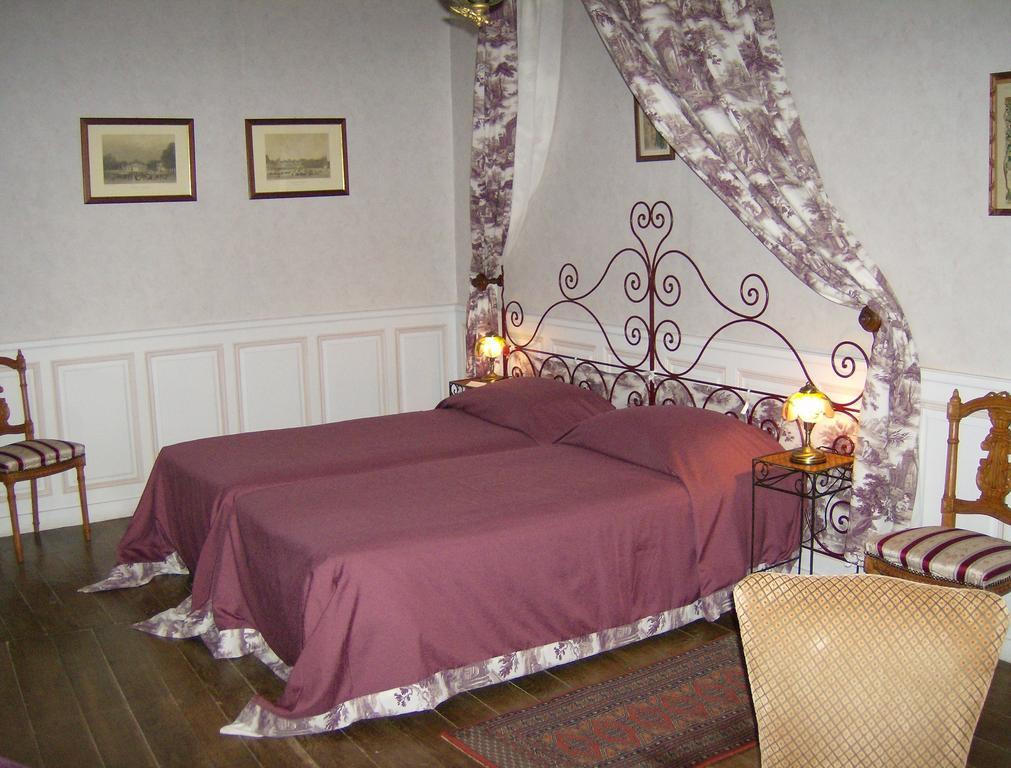 Le Chateau De Prauthoy Bed & Breakfast Room photo