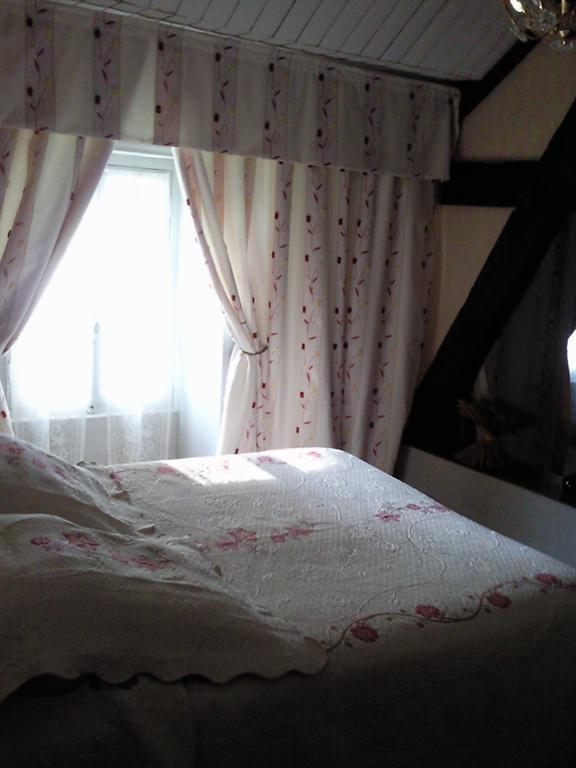 Le Chateau De Prauthoy Bed & Breakfast Room photo